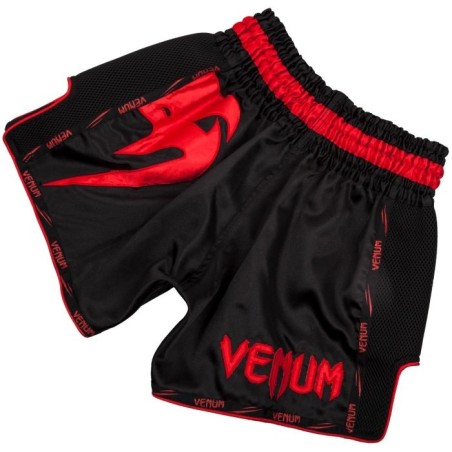 Short Muay Thai Venum Giant - Noir/Rouge